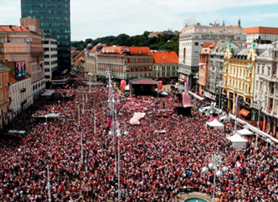 Hundreds of thousands take to the streets of Zagreb to welcome their World Cup heroes