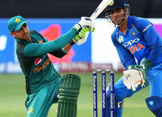 India defeat Pakistan to confirm final spot