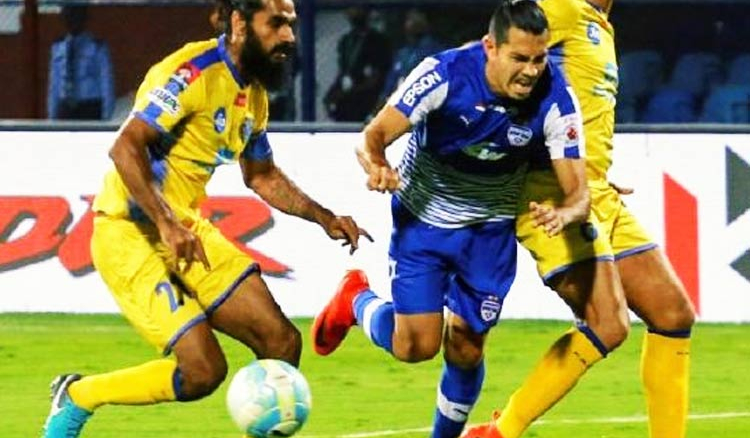 Bengaluru FC Beats Kerala Blasters 2-1