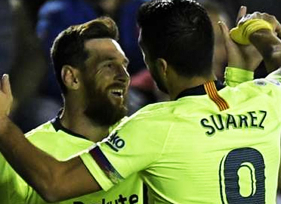 Messi scores hat-trick, Levante collapses