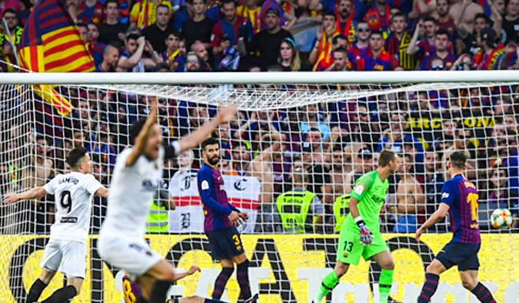 Valencia Tamed Wounded Barcelona in Copa del Rey