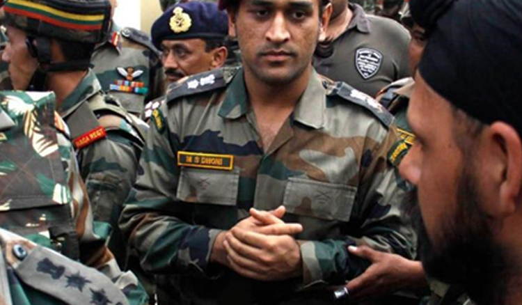 Dhoni to serve in Kashmir