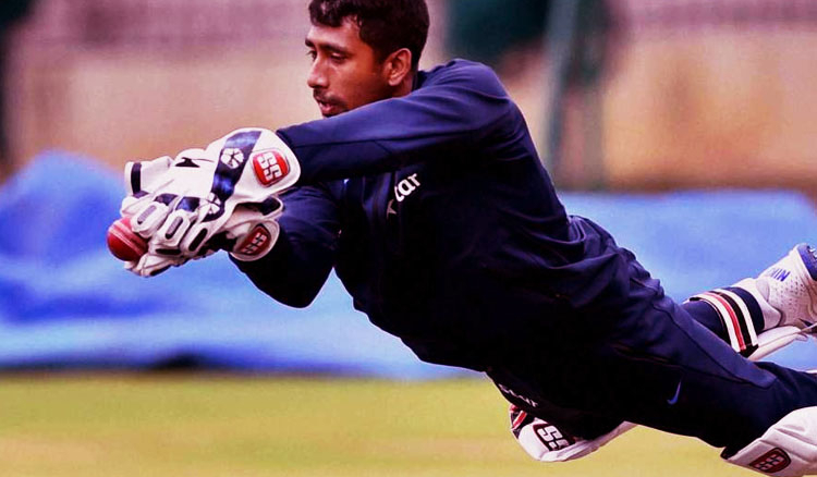 Indian wicket keeper underwent finger fracture surgery