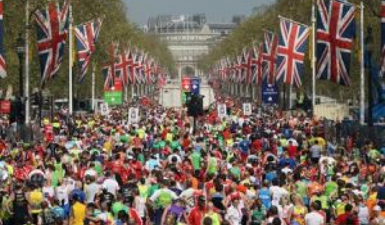 Will the London Marathon commence on Sunday?
