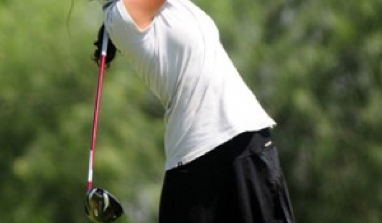 Neha Tripathi won Hero Women's Professional Golf Tour 2013 to lead the eighth leg