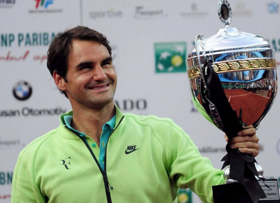 Roger Federer crowns first Istanbul Open title