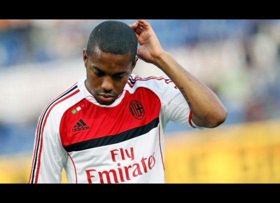 Flamengo consider Robinho bid