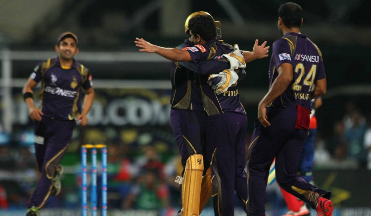 Gambhir raises a toast to Knights' spinners