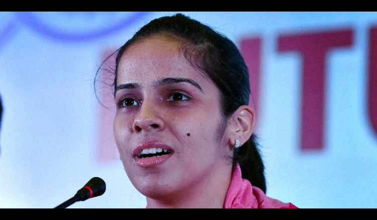 Saina awarded Rs.25 lakh by sports ministry