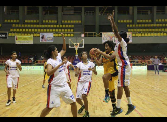 Kerala women enter national basketball semis