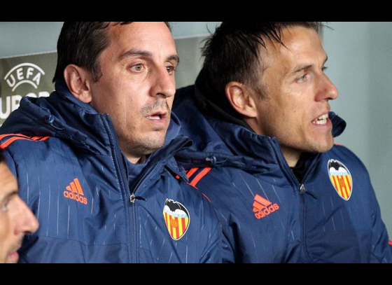 Valencia coach confirms rejoining England staff during break