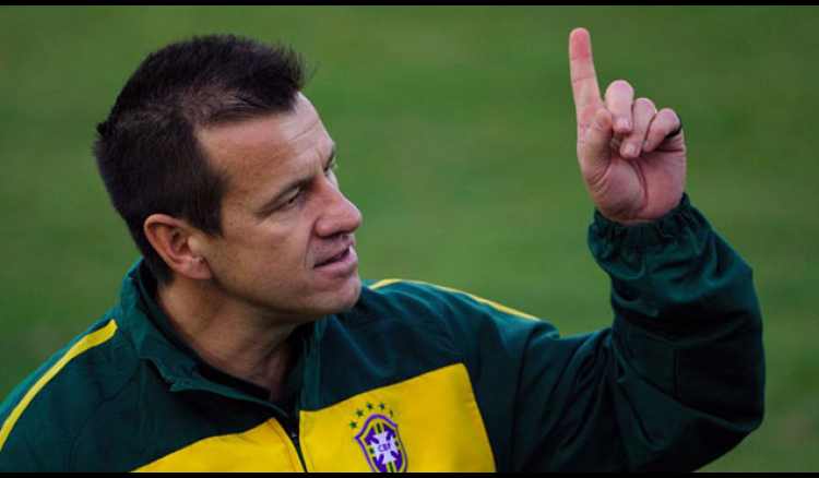 Dunga predicts difficult World Cup qualification for Brazil